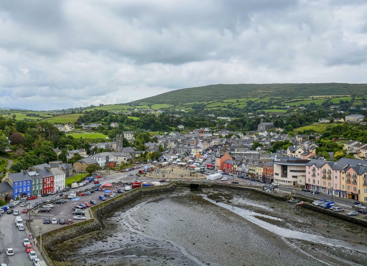 6 New Street Selfcatering Bnb Studio 1 Bantry Bagian luar foto
